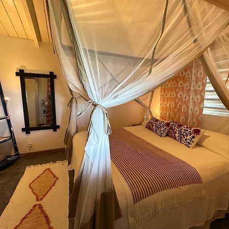 Madirokely House Nosy Be Villa Ambatoloaka  Ngoại thất bức ảnh