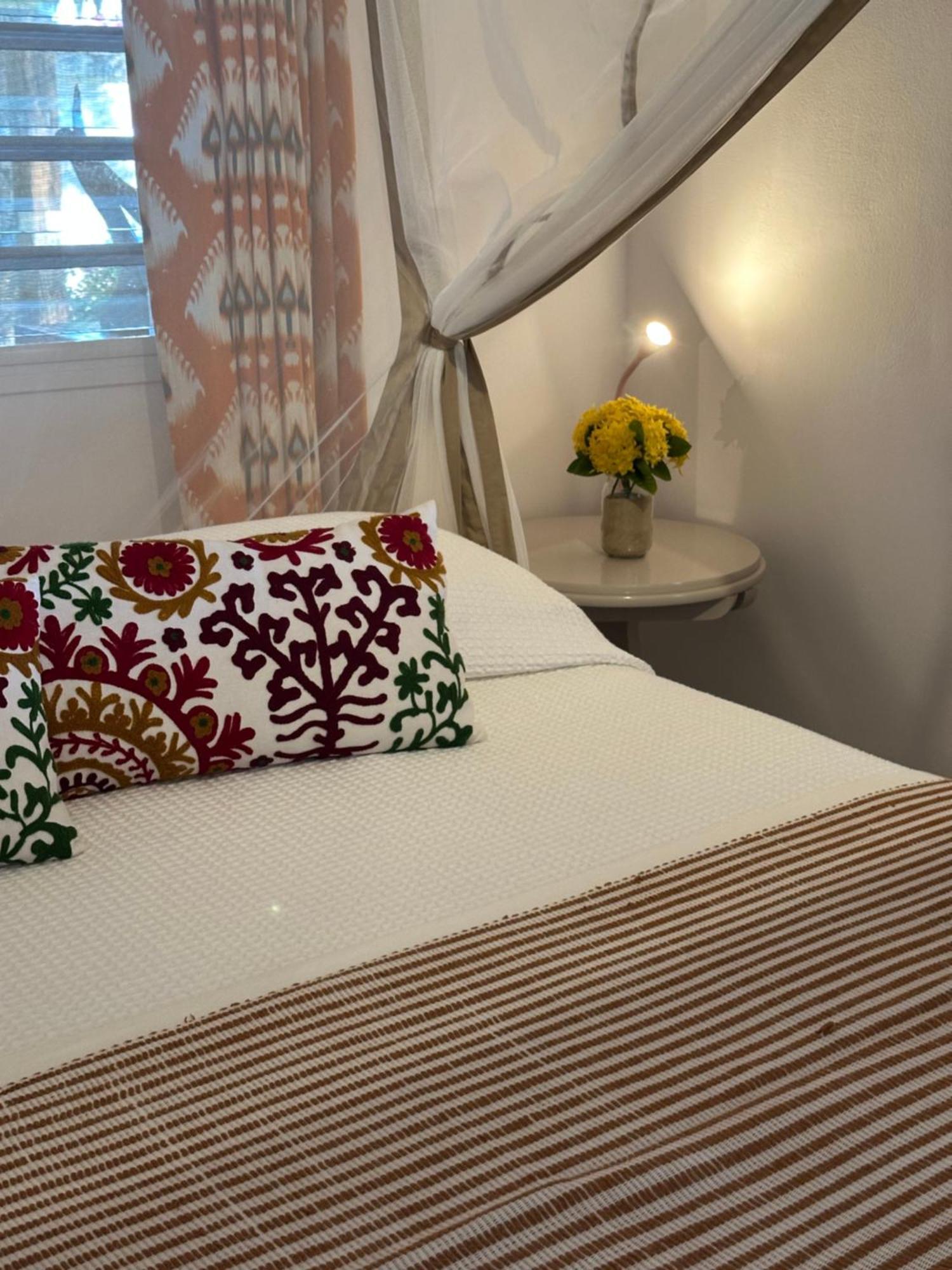 Madirokely House Nosy Be Villa Ambatoloaka  Ngoại thất bức ảnh